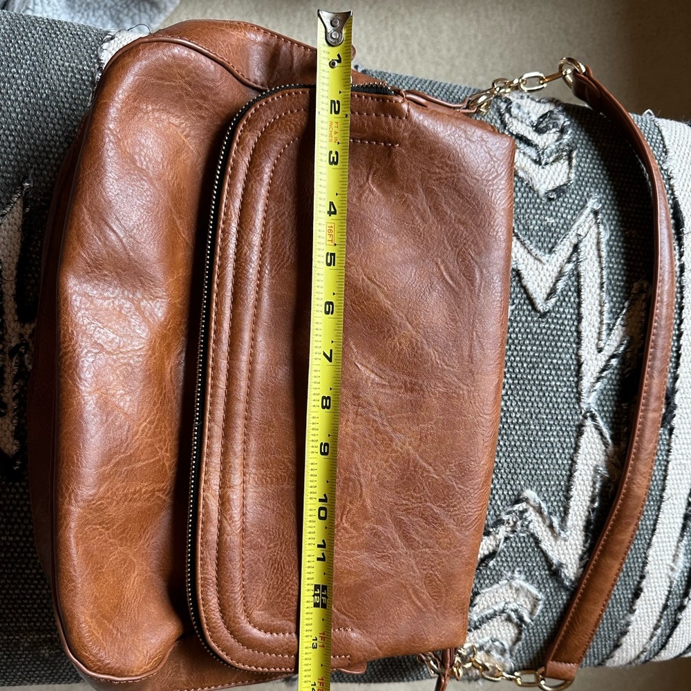 Classy whiskey color shoulder bag. - Picture 7 of 7